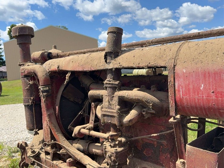 farmall-f-20-image-66