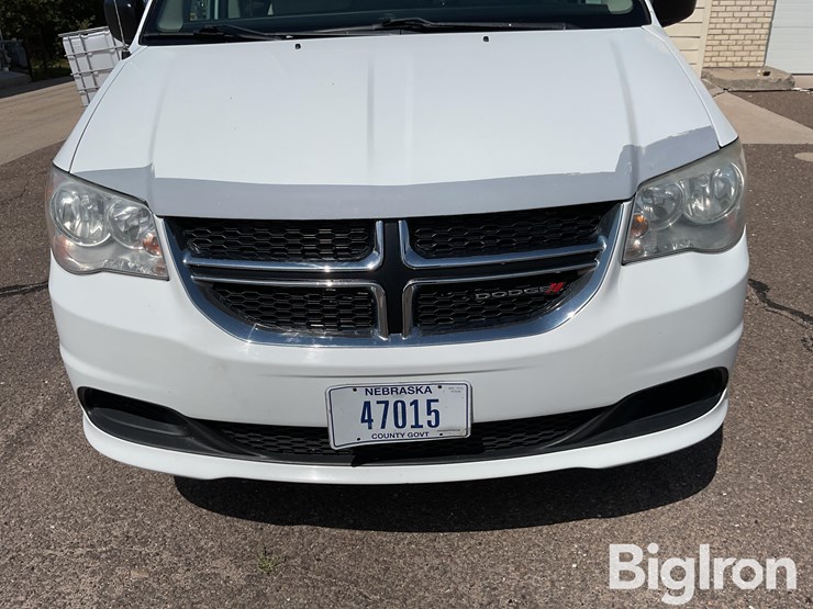 2017-dodge-grand-caravan-se-image-9