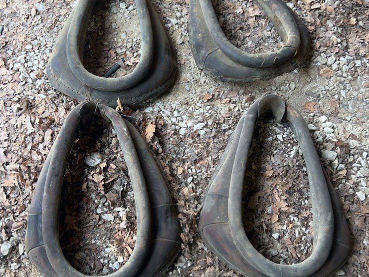 (4)-horse-collars-and-a-wagon-seat-image-2