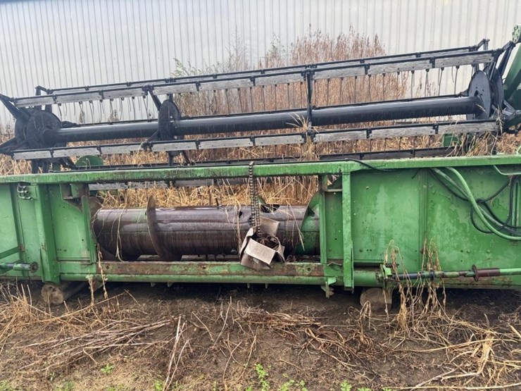 john-deere-216-image-3