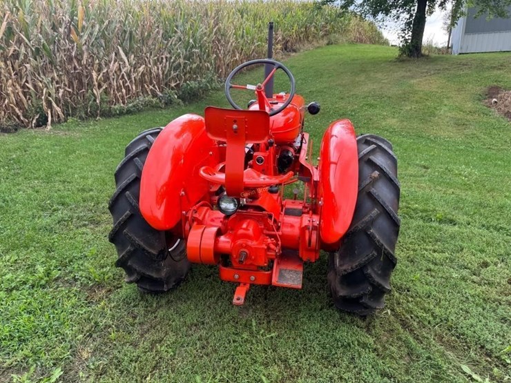 1949-allis-chalmers-ib-tractor-image-3