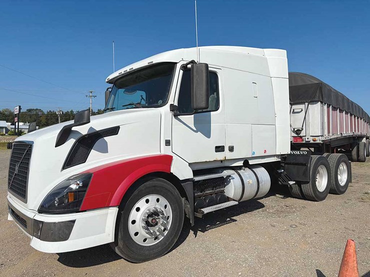 2009-volvo-vnl-630-image-2