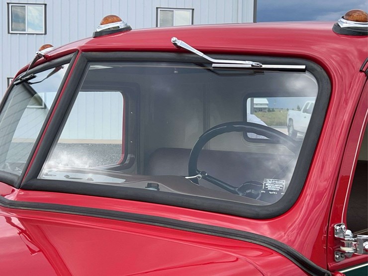 1948-diamond-t-201-one-ton-pickup-image-38