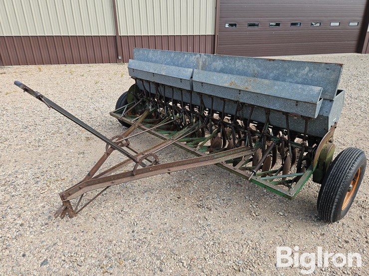 john-deere-10-image-1
