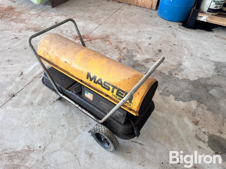 master-110,000-btu-kerosene-heater-image-4