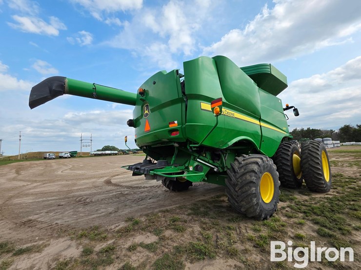 2012-john-deere-s670-image-5