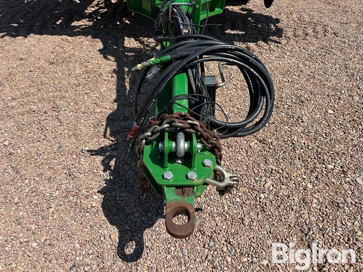 2016-john-deere-2510h-image-9