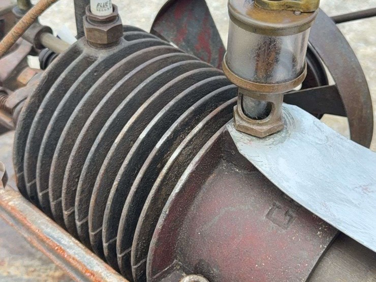 international-tom-thumb-engine-image-25