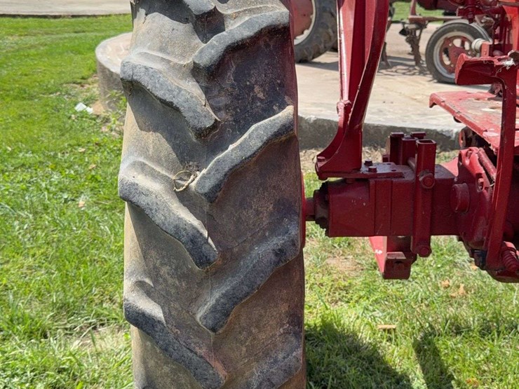 farmall-300-image-19