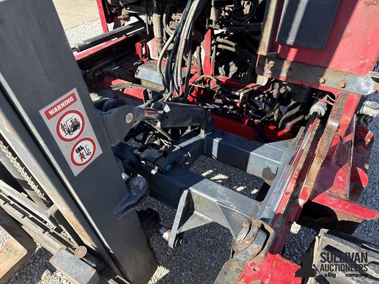 2005-moffett-m5500-image-10