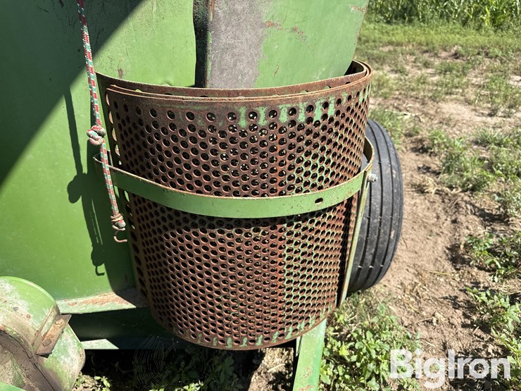 john-deere-700-image-11