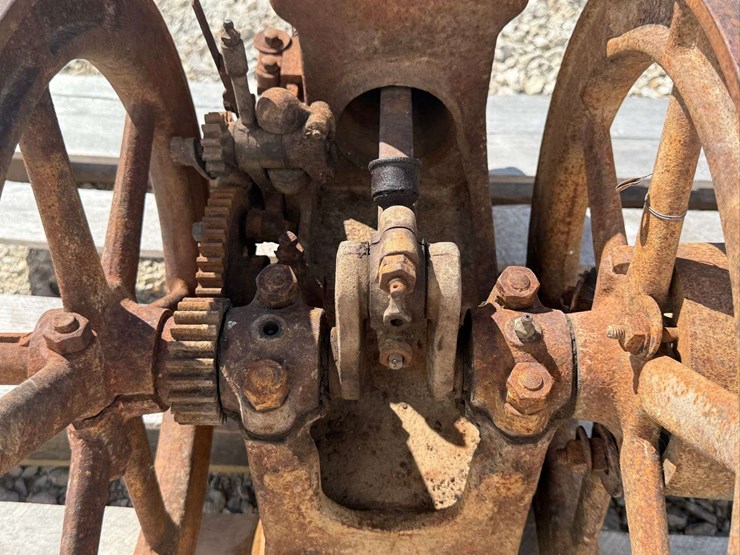 economy-hit-&-miss-gas-engine-image-8