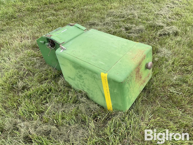 john-deere-100-image-5