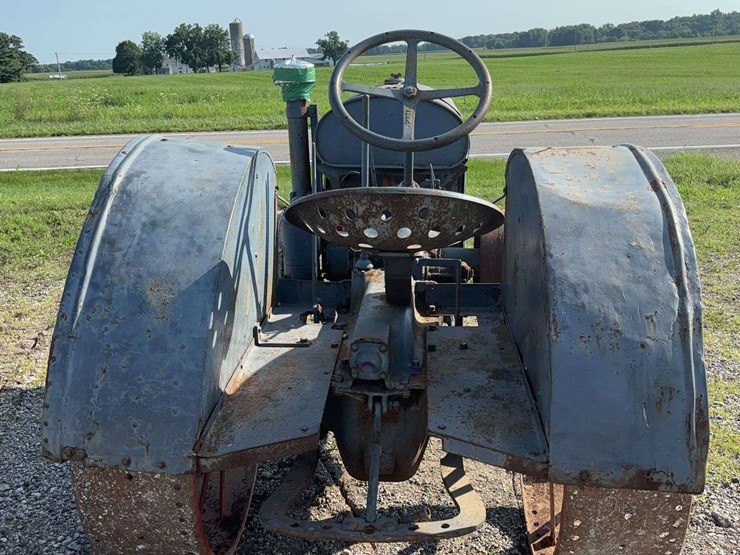 mccormick-deering-10-20-image-4