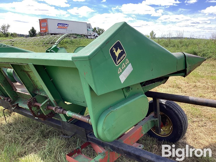 john-deere-444-image-16