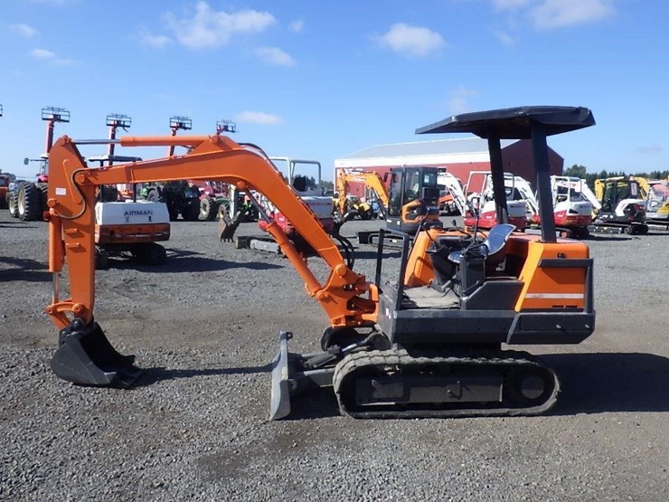 kubota-kx026-image-6