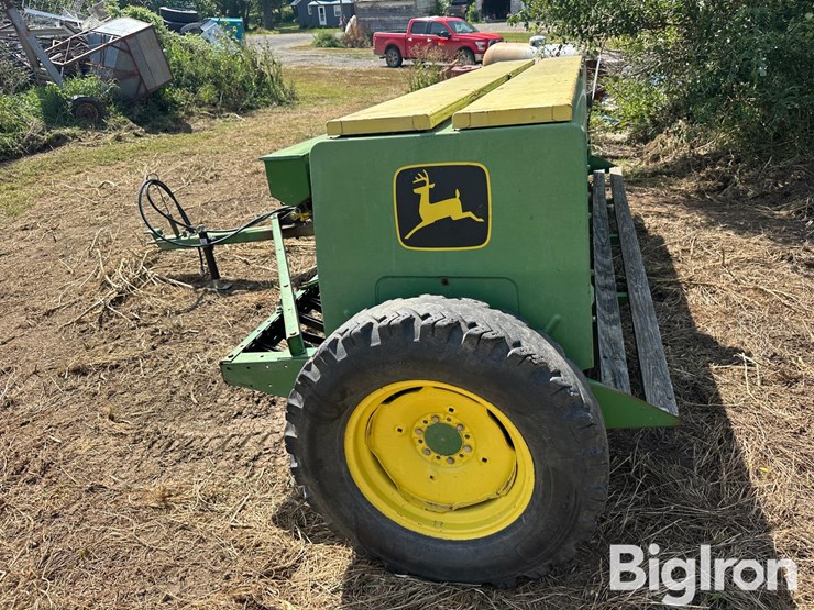 john-deere-8300-image-8