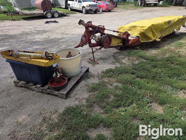 new-holland-465-image-7