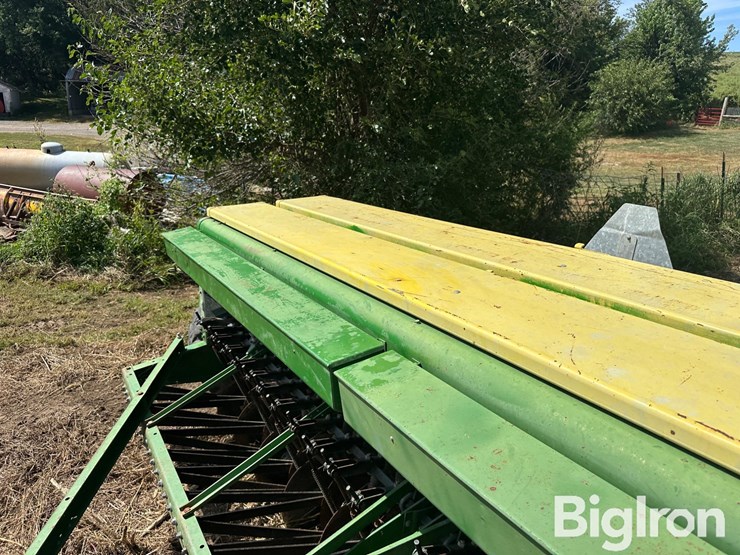 john-deere-8300-image-16
