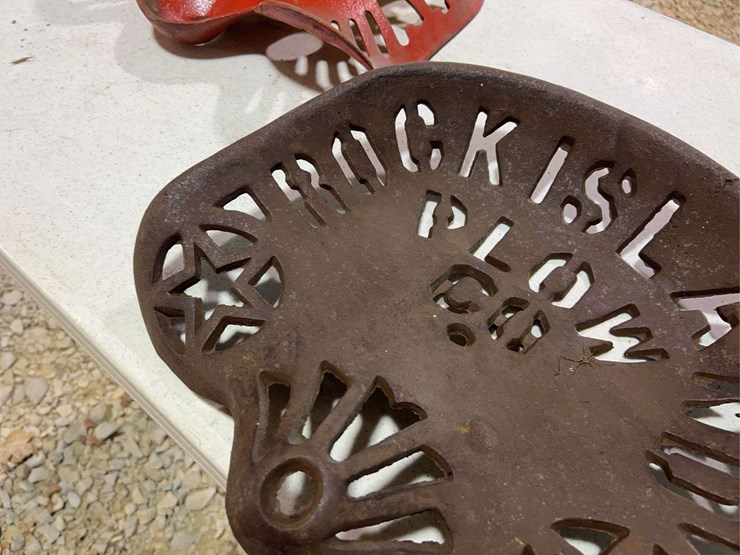 (3)-cast-iron-seats-image-8