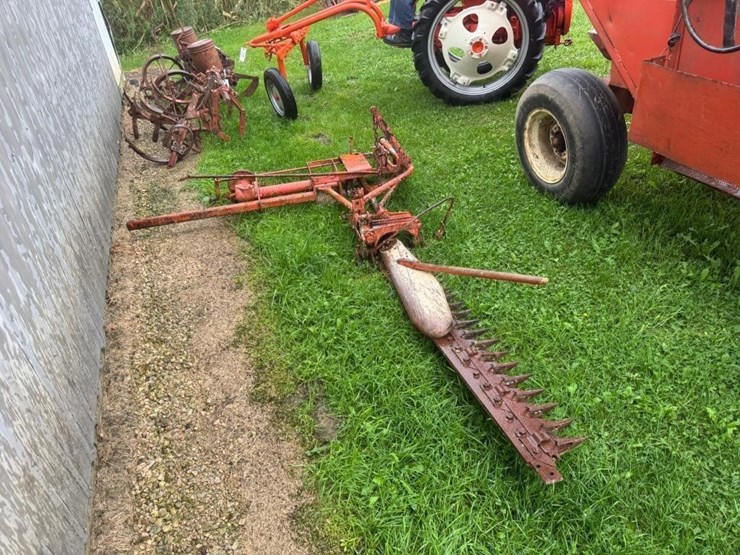 allis-chalmer-sickle-mower-for-g-tractor-image-4