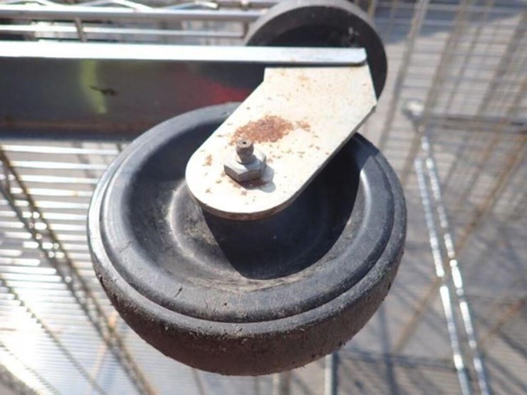 qty-of-(3)-metal-racks-image-15