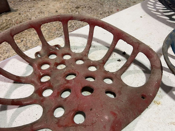 (3)-cast-iron-seats-image-4