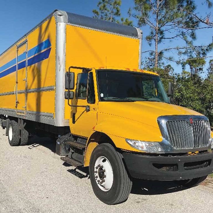 2019 INTERNATIONAL DURASTAR 4300
