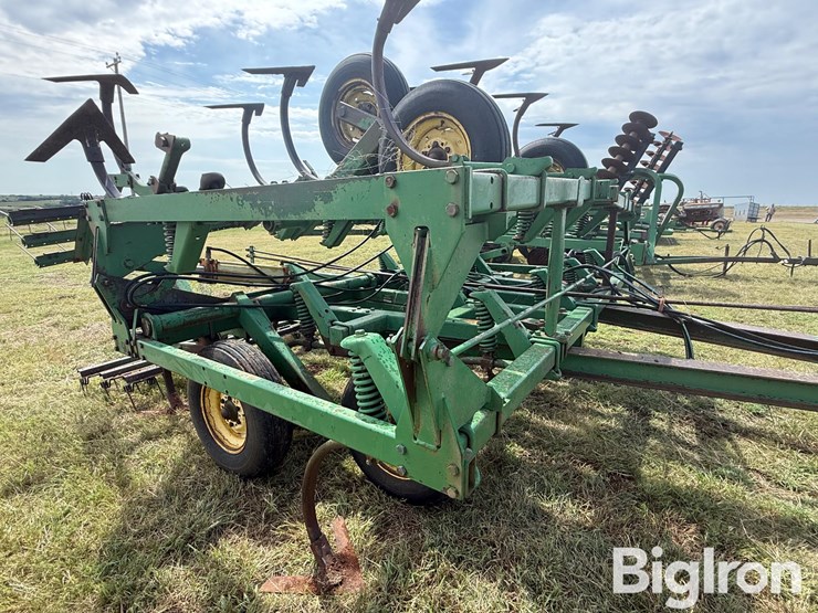 john-deere-1610-image-13