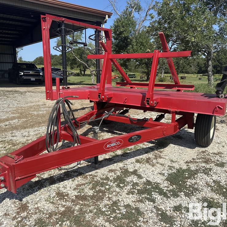 Robbco 272 Pull Type Bale Flaker Feeder