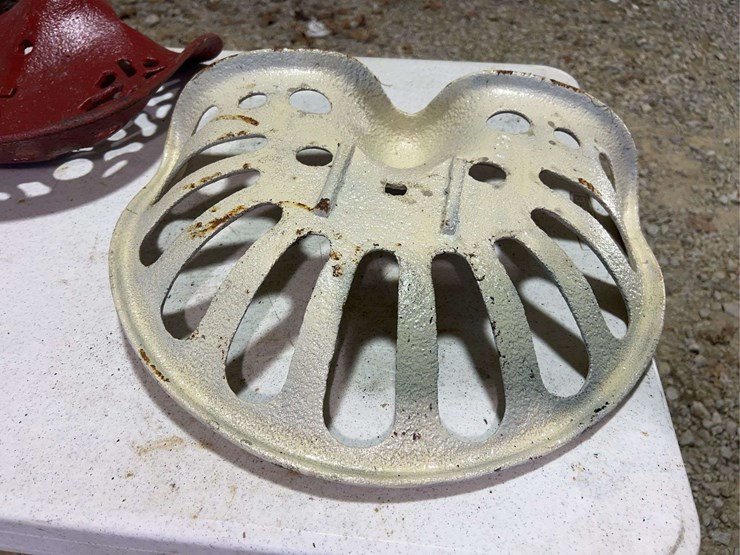 (3)-cast-iron-seats-image-6