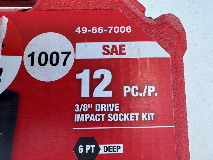 #1007-•-milwaukee-12pc-shockwave™-impact-duty-3/8"-drive-sae-deep-6-point-socket-set-49-66-7006-image-2
