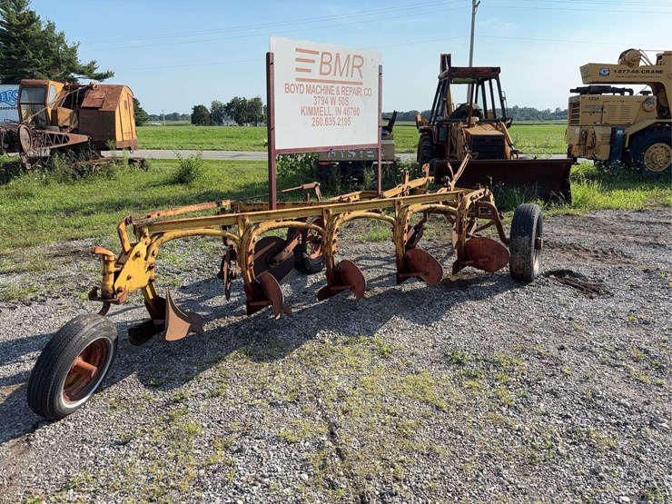 minneapolis-moline-plow-image-3