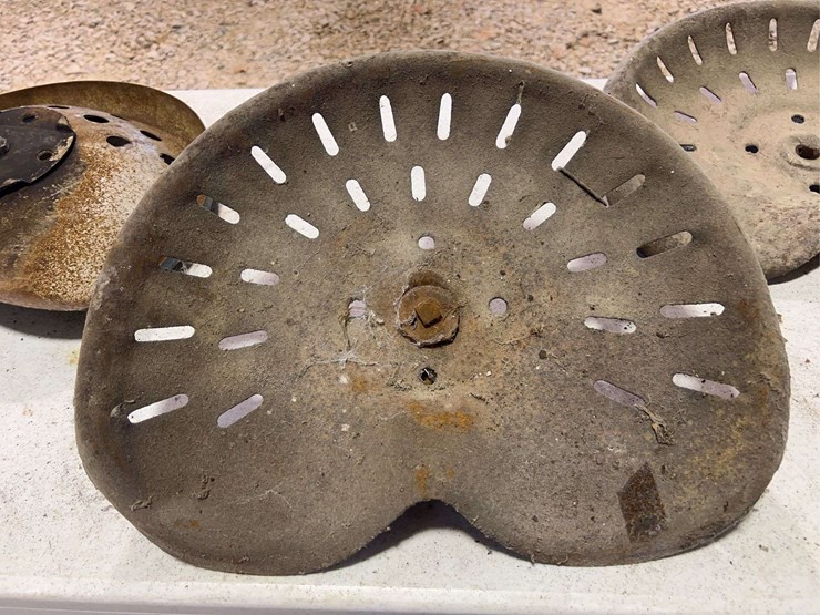 (3)-pressed-steel-pan-seats-image-7