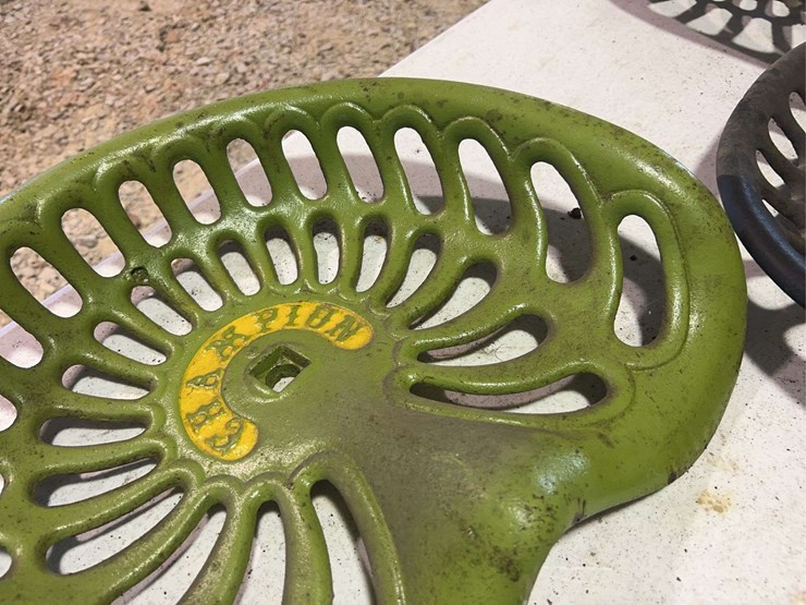 (2)-cast-iron-seats-image-5