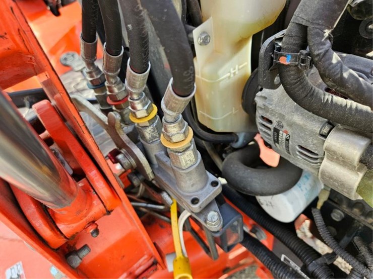 kubota-bx2380-image-21