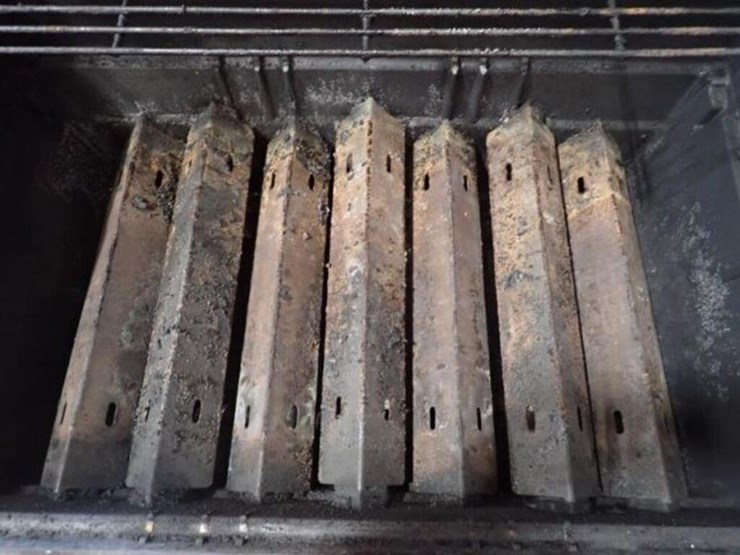 napoleon-rogue-se-4-burner-gas-bbq-image-11