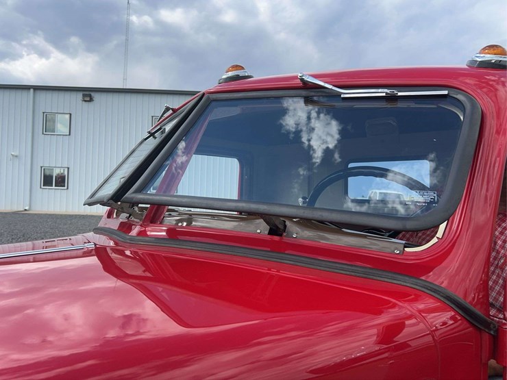 1948-diamond-t-201-one-ton-pickup-image-125