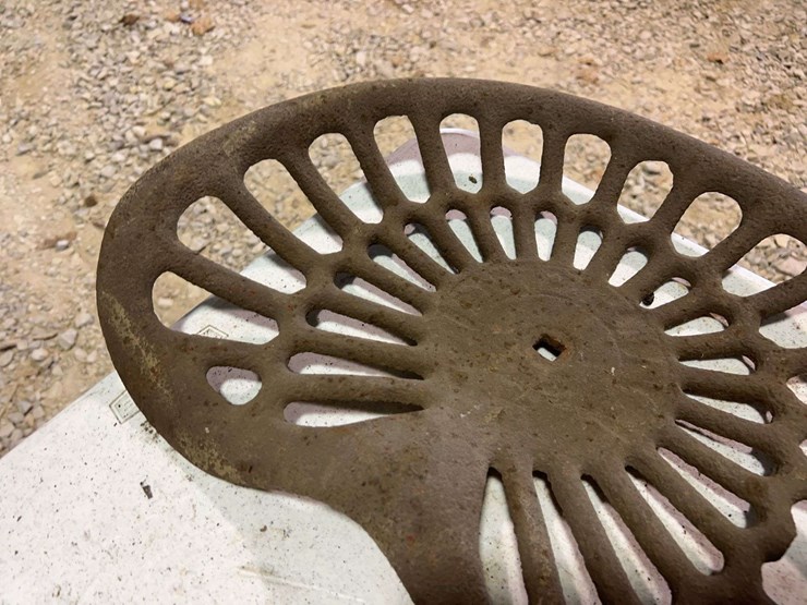 (3)-cast-iron-seats-image-3