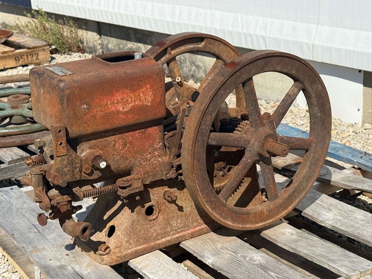 economy-hit-&-miss-gas-engine-image-4