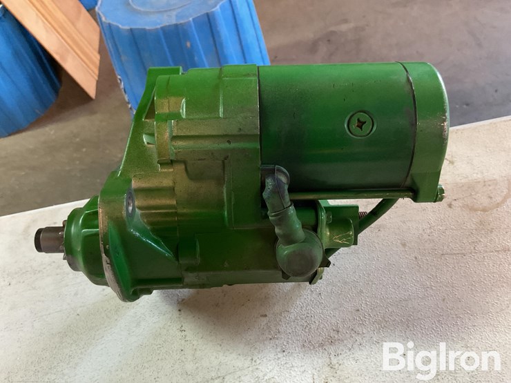 john-deere-12-image-11