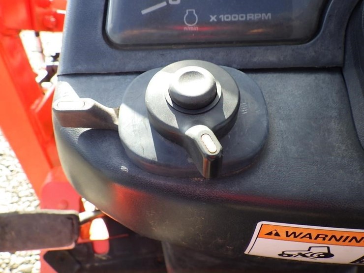 2005-kubota-b7510-image-22