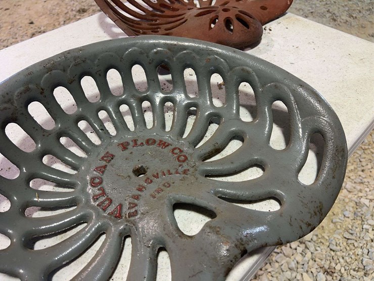 (3)-cast-iron-seats-image-9