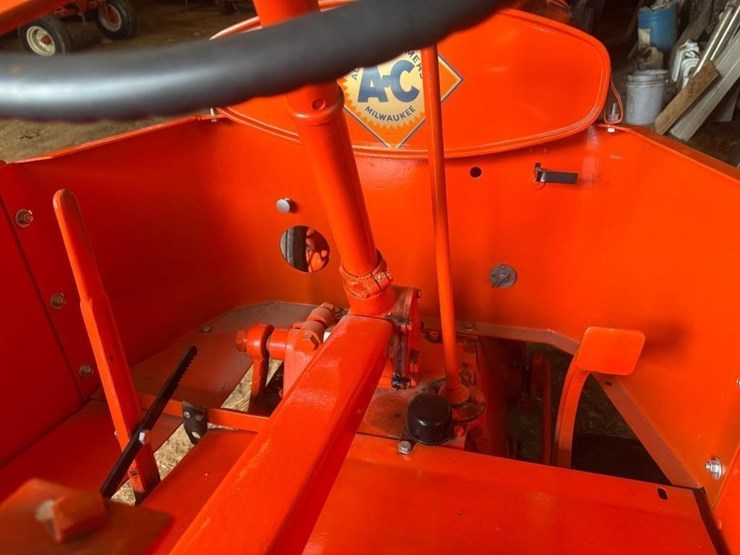 1935-allis-chalmers-u-tractor-image-15