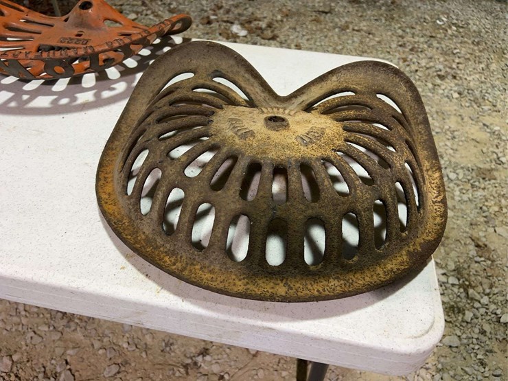 (3)-cast-iron-seats-image-6