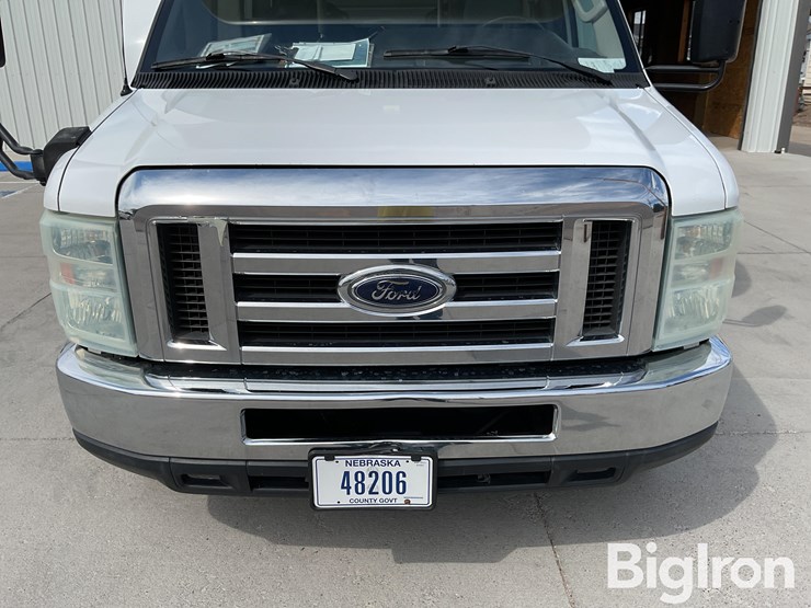 2010-ford-e450-image-9