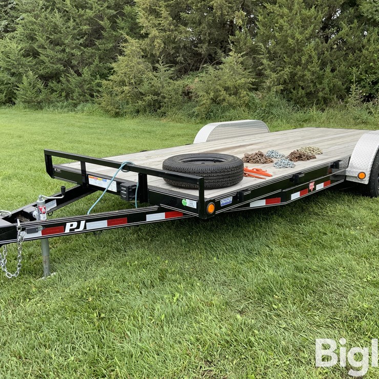 2022 PJ FLATBED
