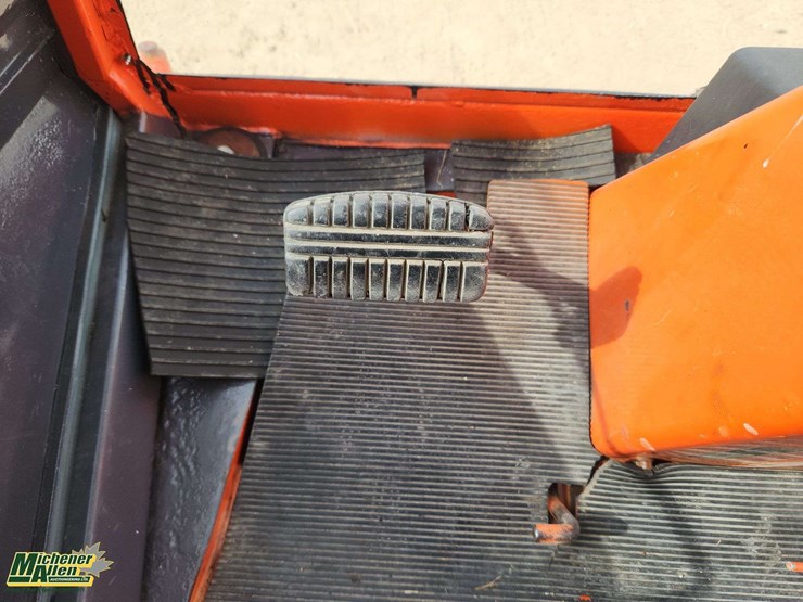 kubota-f2000-image-13