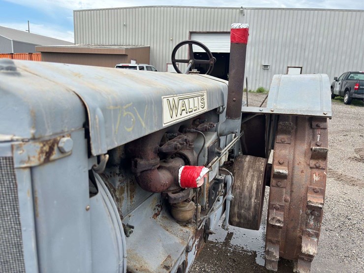 wallis-20-30-tractor-image-14