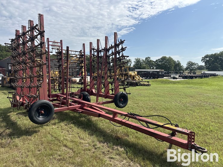 martens-manufacturing-pull-type-12-bar-spike-tooth-harrow-image-3